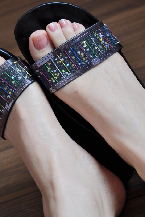 Fannie芬妮每足园 No.505 夏日足下 清爽靓丽 黑色拖鞋2[57P/131MB]-萌图网