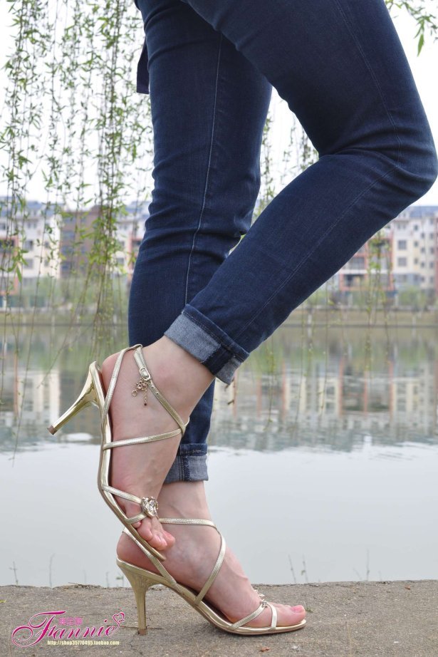 Fannie芬妮每足园 No.543 杨柳弄春柔 金色旋律[61P/170MB]-萌图网