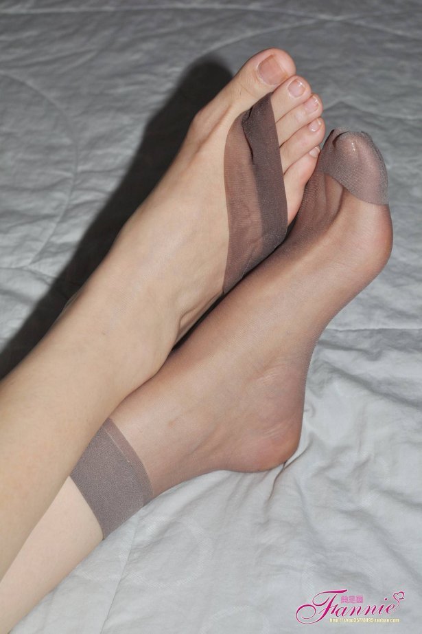Fannie芬妮每足园 No.527 休闲时光 黑色船袜短灰丝[75P/196MB]-萌图网