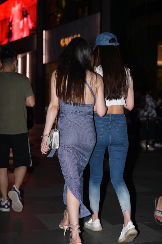 精选街拍作品 NO.3785 自信微胖[121P/345MB]-萌图网