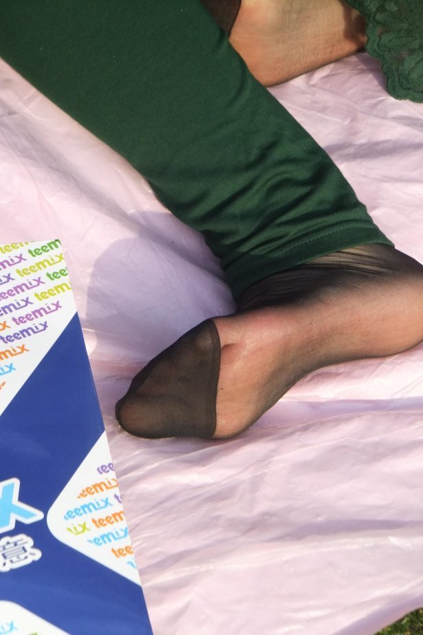 自由摄影 No.265 坐在角落的嘿丝三姐妹 [53P/76MB]-萌图网