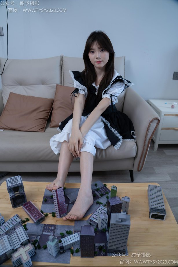 甜予摄影 NO.056 璇璇-高跟鞋、黑丝、白丝、裸足、小人国剧情[194P/2V/13.9GB]-萌图网