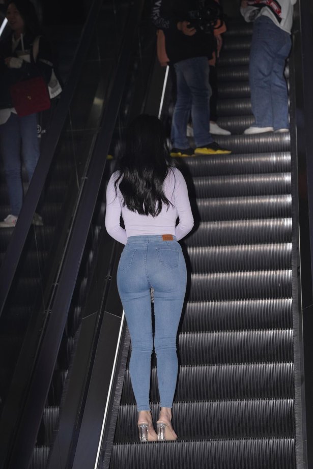 精选街拍作品 NO.4347 牛仔裤魅力好身材[240P/854MB]-萌图网