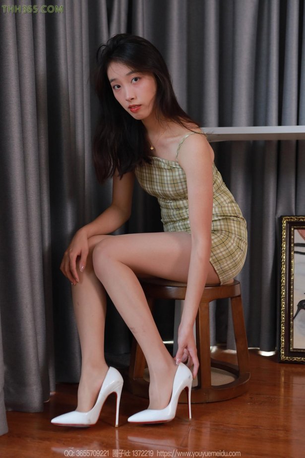 [IESS异思趣向] 2024.11.21 丝享家1904：小九《短裙长腿》[90P/86MB]-萌图网