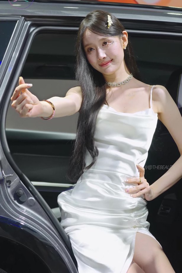 NO.0589 2023 深圳车展 Racing Model 长安汽车车模01[1V/333MB]-萌图网