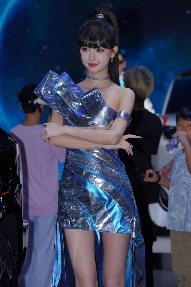 精选街拍作品 NO.4982 炫彩时尚[88P/320MB]-萌图网