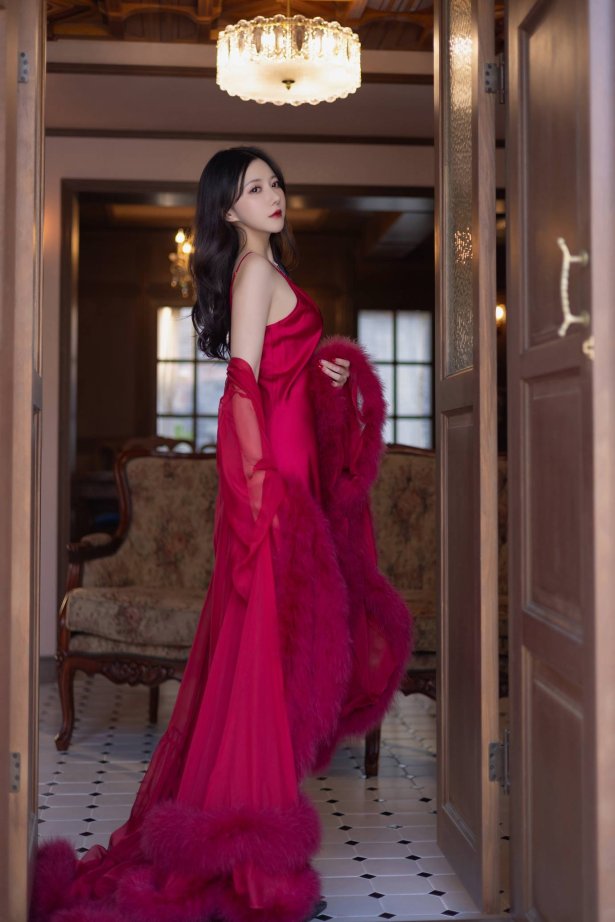 秀人名模鱼子酱Fish《似火柔情》写真[120P/732MB]-萌图网