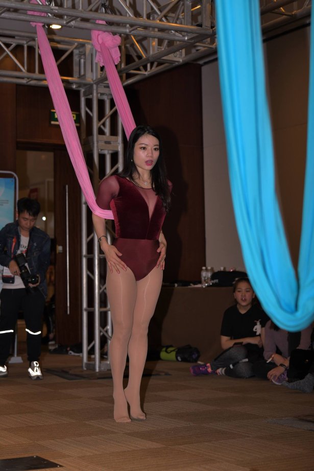 精选街拍作品 NO.5300 舞美瑜伽[34P/78MB]-萌图网