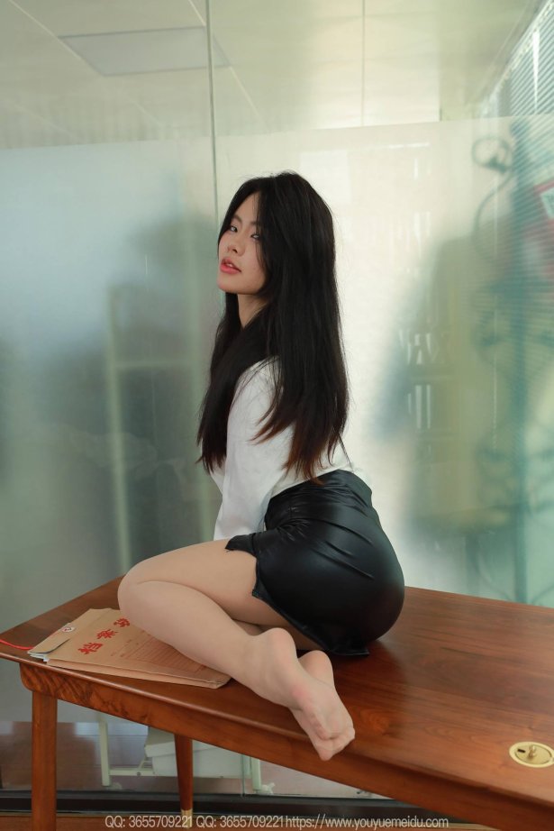 [IESS异思趣向] 2025.03.19 丝享家2005：兔兔《白色OL（下）》[79P/56MB]-萌图网