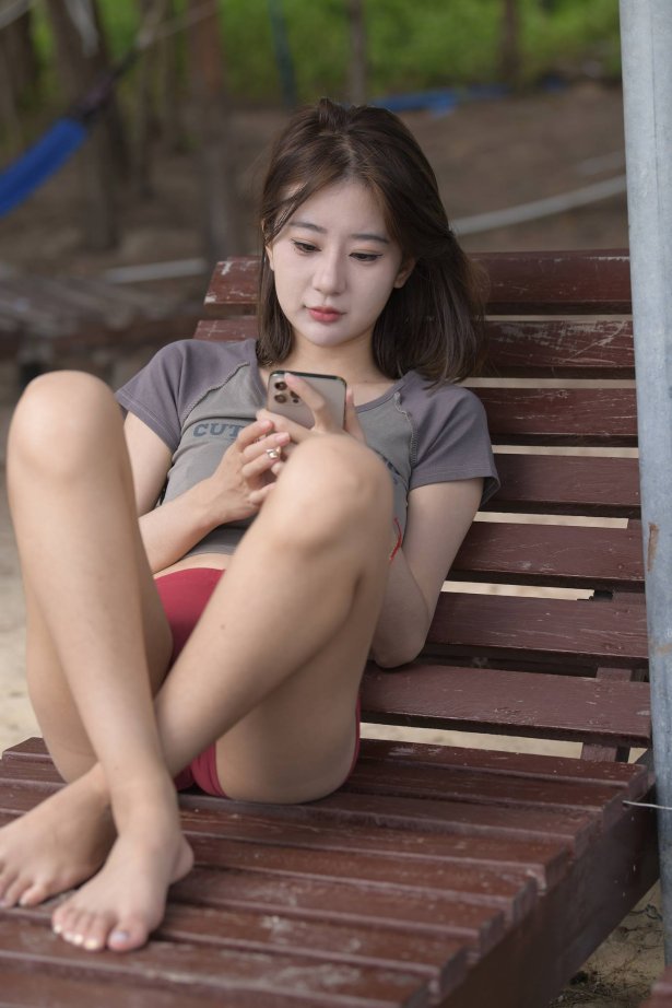 精选街拍作品 NO.5217 一只麋鹿摄影作品 - 搁浅的心[784P/1.19GB]-萌图网