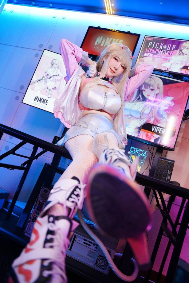 Sally Dorasnow - Viper[39P/560MB]-萌图网