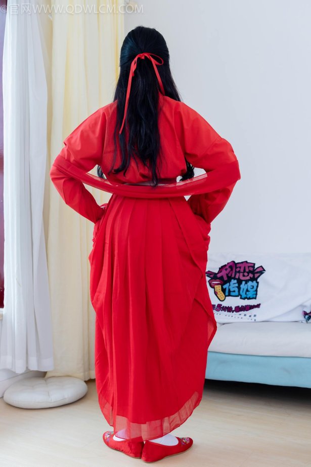 物恋传媒 NO.2328 绒绒-汉服、布鞋、白棉袜、红色船袜[174P/1V/5.43GB]-萌图网