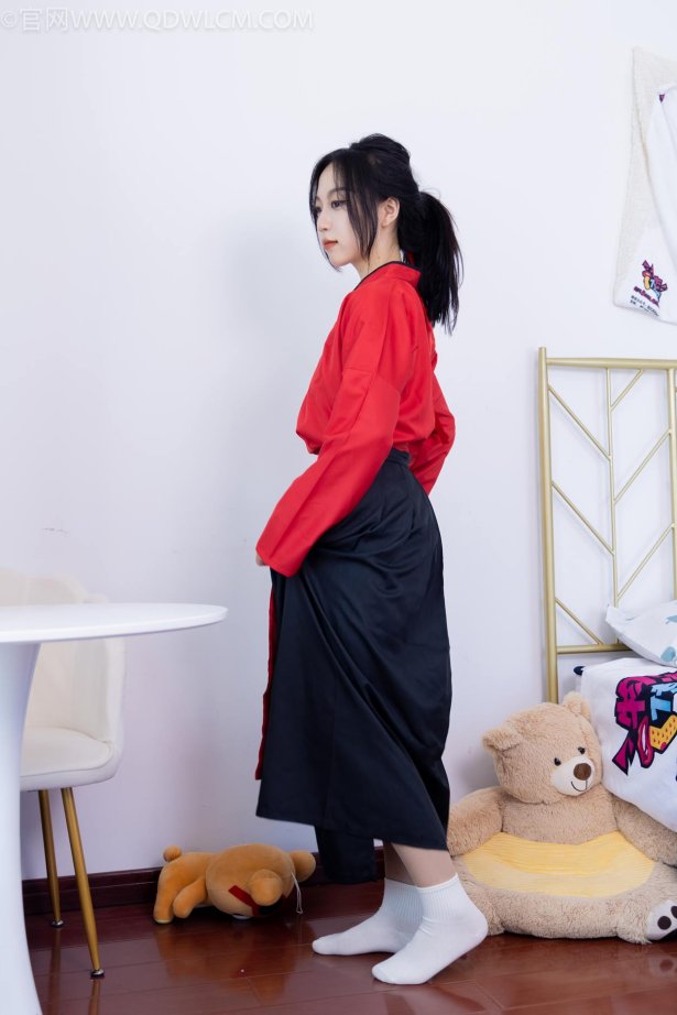 物恋传媒 NO.2330 纱纱-汉服、皮鞋、白棉袜、薄肉丝[219P/1V/6.65GB]-萌图网