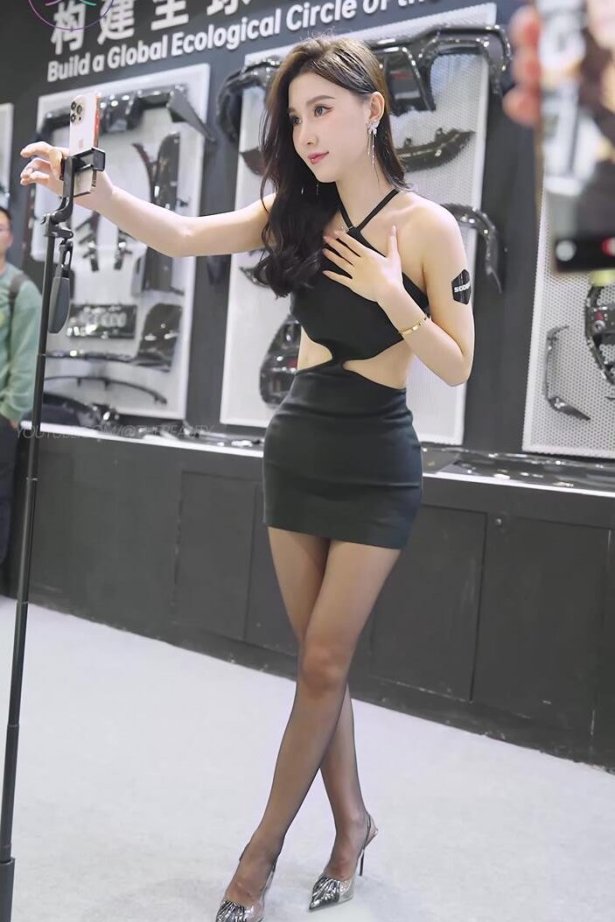 NO.1066 2024 深圳改装车展 Auto Salon 车模抖音网红随拍 67[1V/245MB]-萌图网