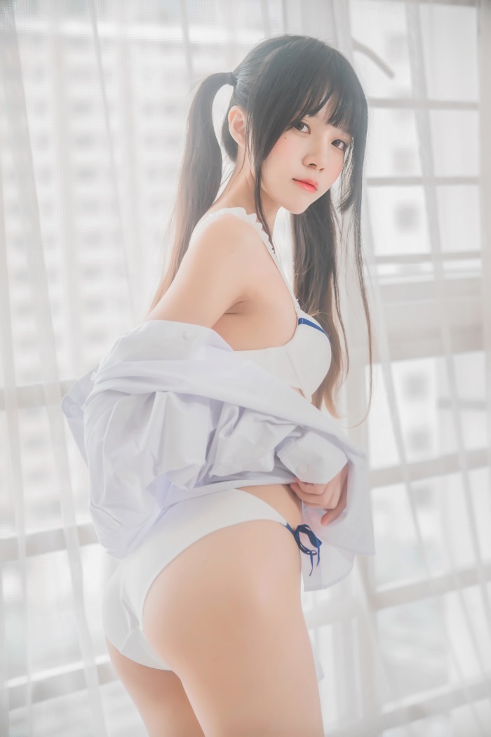 萝莉风COS 桜桃喵 – 白衬衫加可爱马尾辫 [47P/146MB]插图3